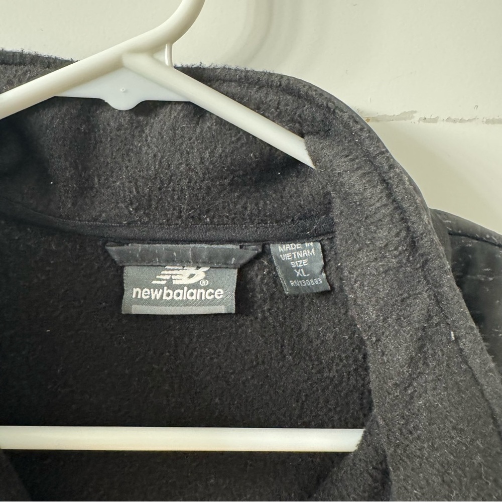 New Balance Jacket - Size XL - Picture 3 of 4